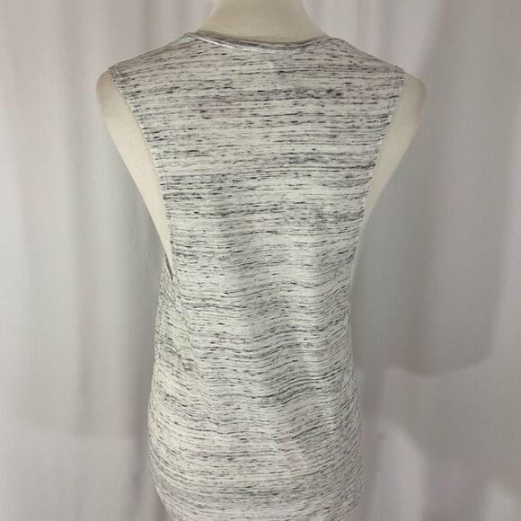 The City Dallas Graphic Tank Top - Picture 3 of 7